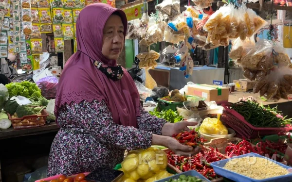Thumbnail Harga Cabai Rawit di Kota Malang Tembus Rp95 Ribu, Diskopindag Tunggu Efek 'Aksi Guyur Cabai'