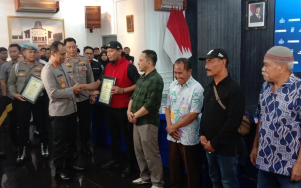 Thumbnail Berita - Polresta Malang Kota Selidiki Kelompok Balap Liar, Beri Apresiasi Kepada Warga Yang Membubarkan