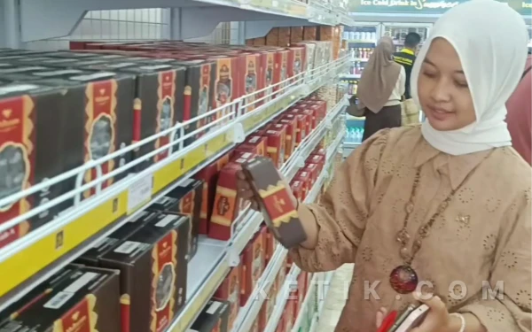 Thumbnail Berita - Kurma Ajwa Jadi Buruan Saat Ramadan, Rela Rogoh Kocek Ratusan Ribu demi Kualitas Premium