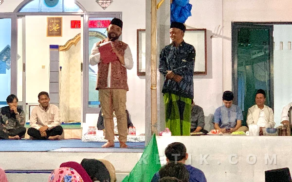 Thumbnail Berita - Buka Bersama Ramadan 1447 H di Tulungrejo, Mas Heli Apresiasi Kekompakan Warga