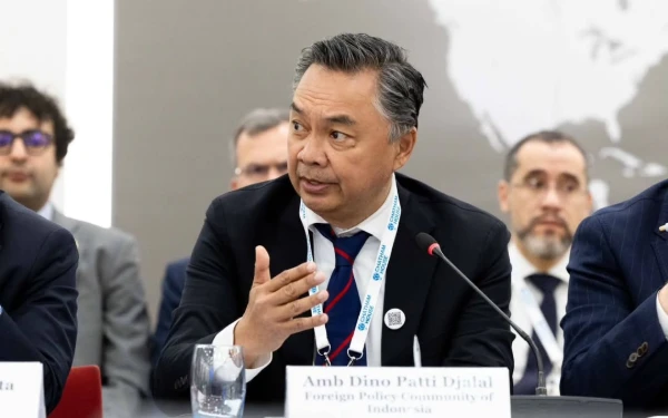 Thumbnail Berita - Nilai Rencana Presiden Prabowo Jadi Mediator Antara Israel, AS, dan Iran Tak Realistis, Dino Patti Djalal: Indonesia Harus Tegas