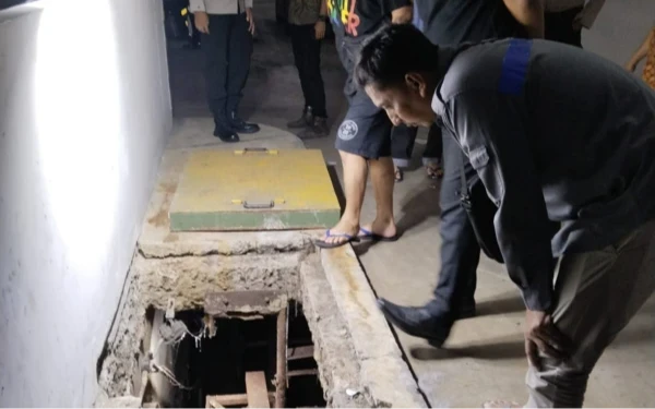 Thumbnail Berita - Identifikasi Dua Janin di Septic Tank Apartemen Begawan, Diduga Hasil Praktik Aborsi