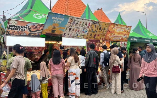 Thumbnail Berita - 98,8 Persen Takjil di Kota Malang Dinyatakan Aman, Sisanya Masih Mengandung Pewarna dan Bakteri