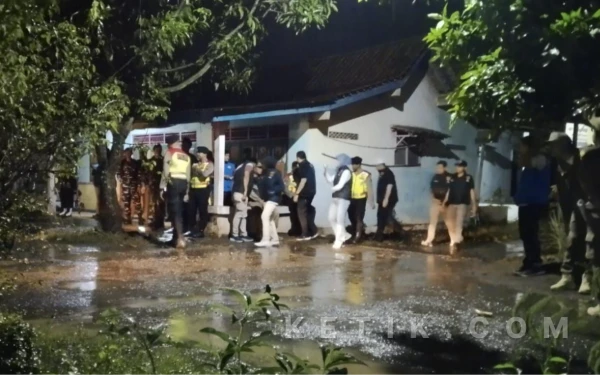 Thumbnail Berita - Meski Sudah Ditutup, Petugas Temukan Praktik Prostitusi di Eks Lokalisasi Slarang Cilacap