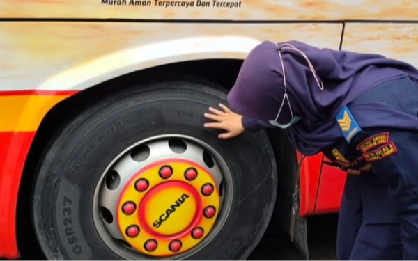 Thumbnail Berita - Bersiap Hadapi Mudik Lebaran 2026, Terminal Arjosari Gelar Ramp Check Armada Bus