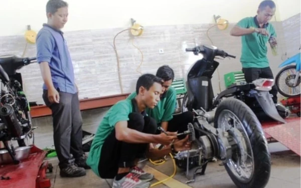 Thumbnail Berita - Disnaker Lebak Buka Pelatihan Berbasis Kompetensi Gratis, Siapkan Tenaga Kerja Siap Pakai