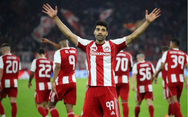 Thumbnail Berita - Iran Digempur AS dan Israel, Eks Penyerang Inter Milan Siap Pulang Kampung dan Angkat Senjata