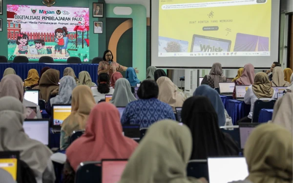 Thumbnail Berita - Tingkatkan Kompetensi Pendidik, Pemkot Kediri Bekali Guru PAUD Keterampilan Animasi Berbasis AI