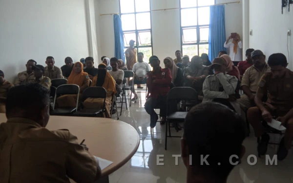 Thumbnail Berita - Sejumlah Kades di Obi Bulat Tolak PT Poleko Yubarsons