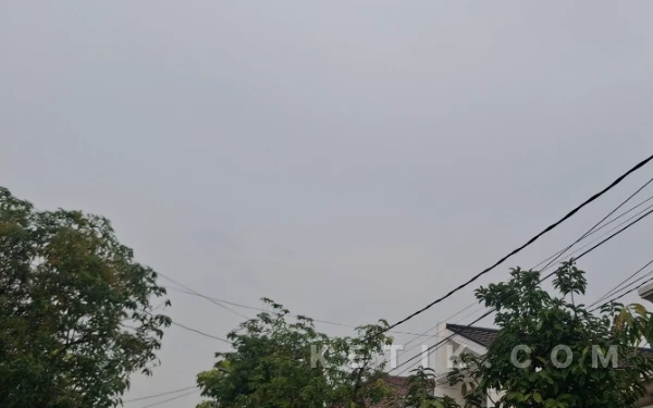 Thumbnail Berita - BMKG Prediksi Cuaca 4 Maret 2026, Jakarta Berawan Tebal, Bandung dan Semarang Hujan Ringan