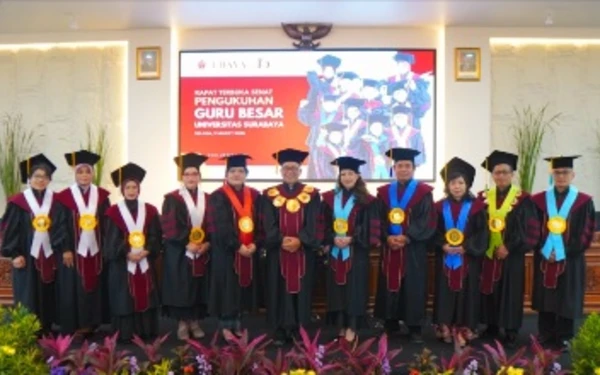 Thumbnail Berita - Ubaya Kukuhkan 10 Guru Besar Baru, Perkuat Riset dan Inovasi Kampus