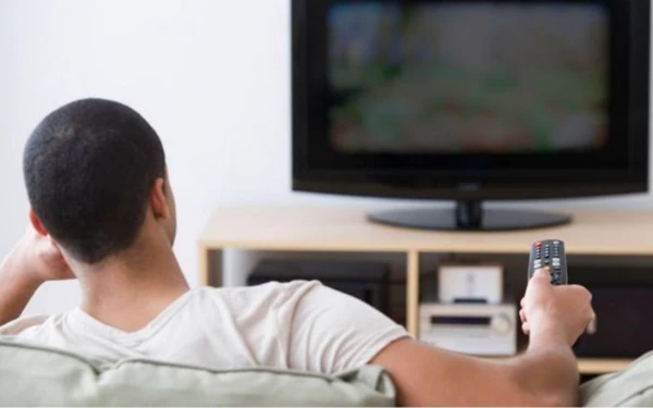 Thumbnail Berita - Ragam Cara Nikmati Sore Ramadan: Dari Berburu Es Pisang Ijo Hingga Maraton Serial Favorit