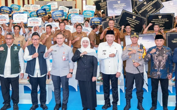 Thumbnail Berita - Khofifah Luncurkan Program MAMA MAU NAIK KELAS, Akselerasi Mutu Pendidikan Madura