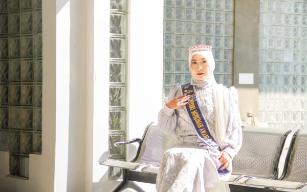 Thumbnail Berita - Mengenal Nadin, Mahasiswi UINSA yang Raih Beasiswa MBKM Internasional Kemendikbudristek ke Thailand