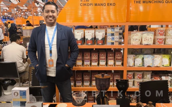 Thumbnail Berita - Lewat Rumah BUMN, BRI Buktikan Komitmen Kembangkan UMKM Bandung di Cikopi Mang Eko