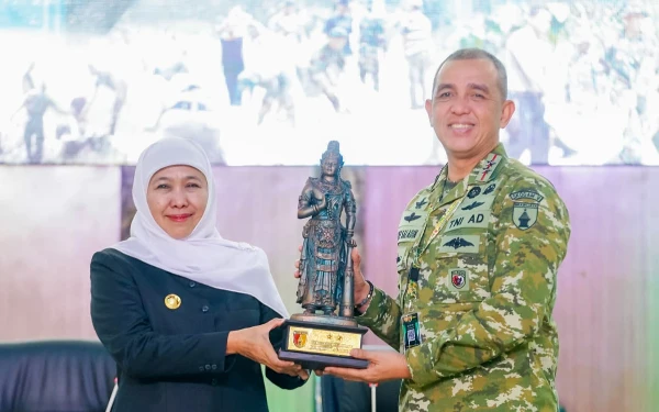 Thumbnail Berita - Kolaborasi Pemprov Jatim-Pangdam V/Brawijaya, Pembangunan Rutilahu Capai 35.401 Unit