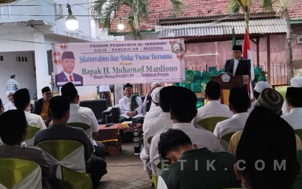 Thumbnail Berita - Safari Ramadan di Bangkalan, Ketum PPP Bawa Pesan Persatuan dari Presiden