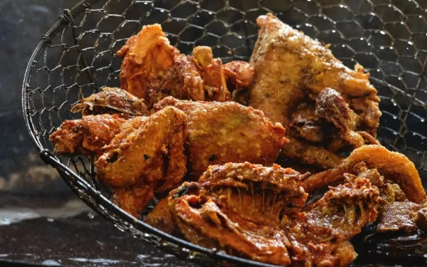 Thumbnail Berita - 3 Rumah Makan Olahan Ayam di Kota Malang yang Wajib Dicoba Pecinta Kuliner