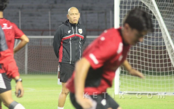 Thumbnail TC Timnas Indonesia U-20 di Surabaya, Coach Nova Masih Raba Kualitas Pemain