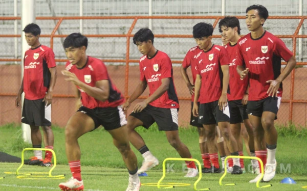 Thumbnail Berita - [FOTO] TC Perdana Timnas Indonesia U-20 di Stadion Gelora 10 November Surabaya