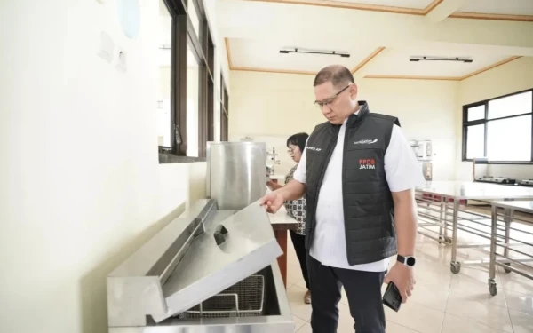 Thumbnail Berita - Pastikan Kualitas Layanan, Kadisdik Jatim Tinjau Sarana Prasarana UPT PTKK