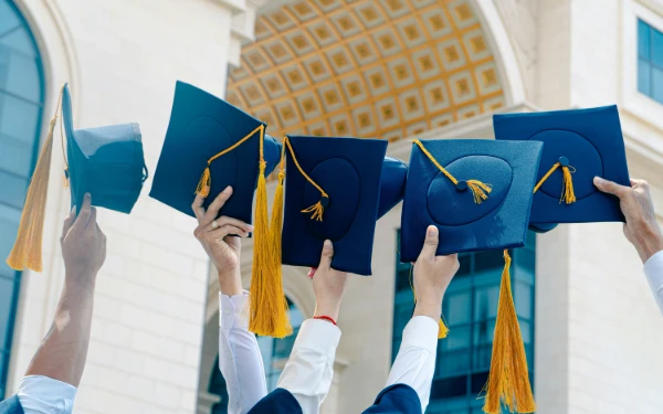 Thumbnail Berita - Ingin Kuliah di Luar Negeri? Ini Tiga Persiapan Wajib Sebelum Daftar Beasiswa