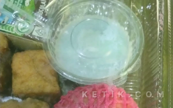 Thumbnail Berita - SPPG Yayasan Kemala Bhayangkari Bagikan Puding Cair, Wali Murid Mengeluh