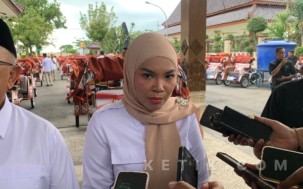 Ratna Dewi Gerindra Sebut Becak Listrik Bantuan Prabowo Ringankan Beban Tukang Becak Blitar
