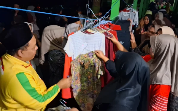 Thumbnail Berita - Blusukan ke Wilayah Terisolir, Anggota DPRD Jatim Cak Hadi Perjuangkan Aspirasi Warga Lereng Gunung Wilis