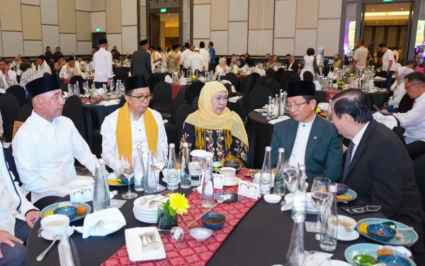 Thumbnail Berita - 32.384 Rumah Dibangun untuk MBR d Jatim! Gubernur Khofifah Ajak REI Bersinergi Wujudkan Hunian Layak