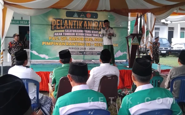 Thumbnail Berita - Syafiudin Asmoro Ingatkan Kader Waspada Konflik Timur Tengah di Pelantikan Raya GP Ansor Socah Bangkalan