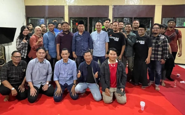 Thumbnail Berita - Kadin Sidoarjo dan Forwas Gelar Tadarus Jurnalistik, Bahas Dampak Tren Global terhadap Sidoarjo