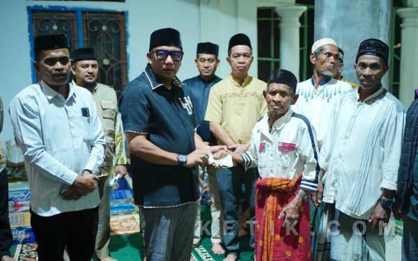 Thumbnail Berita - Jelang Idulfitri, 5.632 Fakir dan Miskin di Nagan Raya Terima Zakat Rp5,55 Miliar