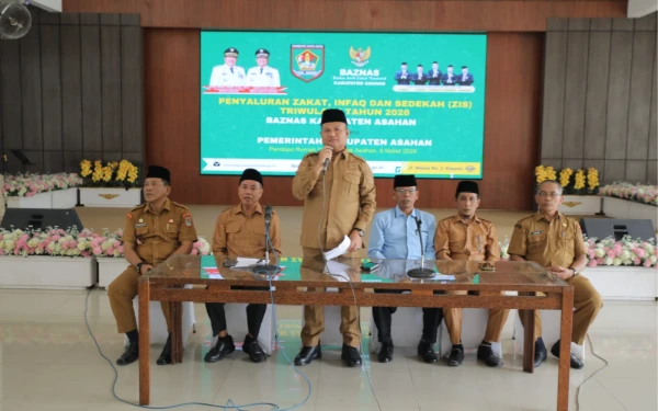 Thumbnail Berita - Pemkab Asahan Salurkan ZIS, Petugas Kebersihan Kota Kisaran Jadi Penerima Manfaat