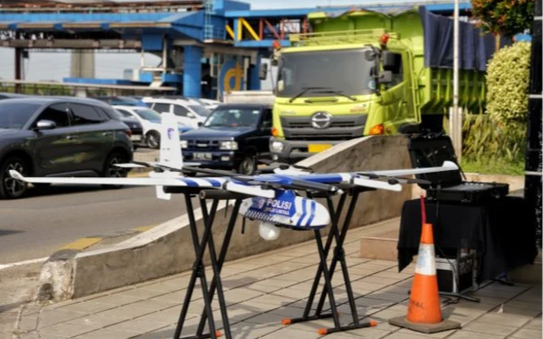 Thumbnail Berita - Arus Mudik 2026 Dipantau Real-Time dari Udara, Polri Andalkan VTOL UAV dan ETLE Drone
