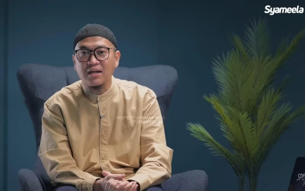 Thumbnail Berita - Tak Bisa I’tikaf di 10 Hari Terakhir Ramadan? Ini Nasihat Menenangkan Ustaz Oemar Mita Syameela