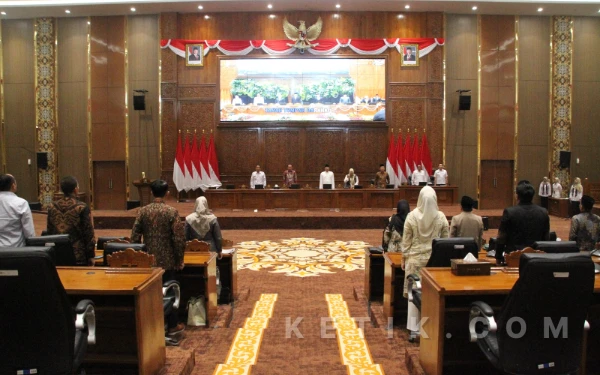 Thumbnail Berita - DPRD Bojonegoro Gelar Paripurna, Bupati Sampaikan Nota Penjelasan Sejumlah Raperda Strategis