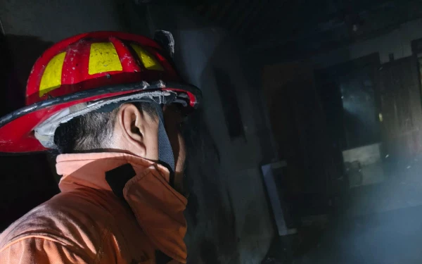 Thumbnail Berita - Jelang Berbuka, Rumah Warga di Mangli Jember Terbakar