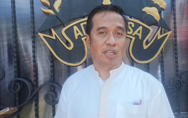 Thumbnail Berita - Jelang Mudik Lebaran 2026, Pemkot Malang Intensifkan Perbaikan Jalan Berlubang