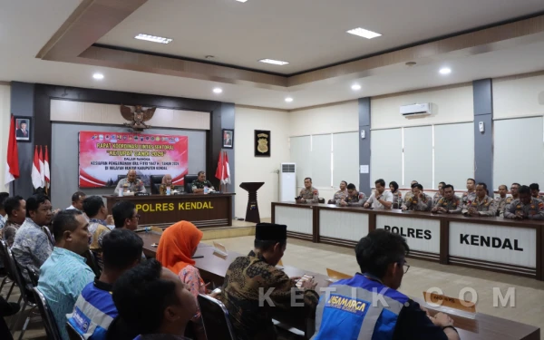 Thumbnail Berita - Wujudkan Mudik Aman, Forkopimda Kendal Duduk Bersama Matangkan Strategi Operasi Ketupat 2026