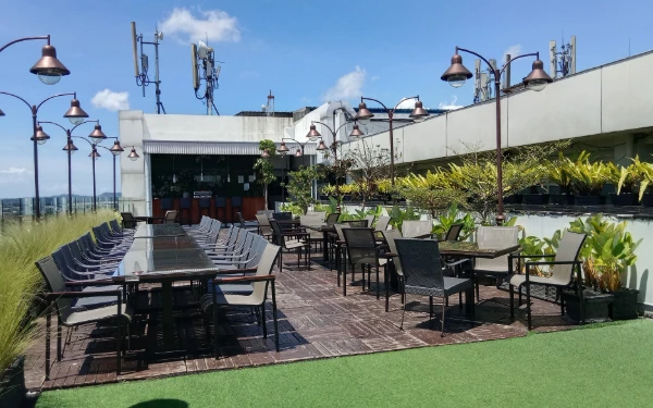 Thumbnail Berita - Fasilitas Lengkap dan Skyroom di Lantai 12 Jadi Daya Tarik The 1O1 Malang OJ