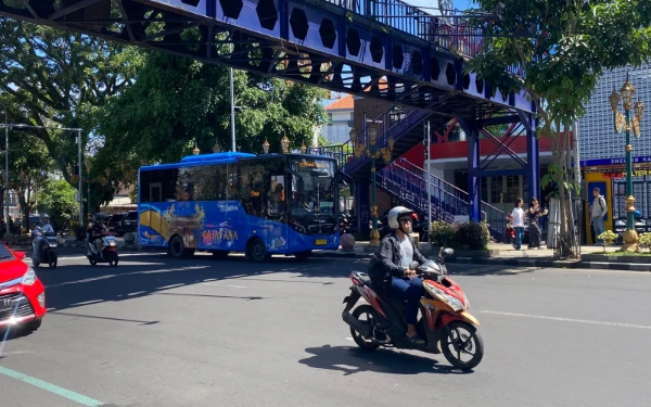 Thumbnail Berita - Trans Jatim Ubah Jam Operasional di Hari Lebaran, Berangkat Lebih Siang