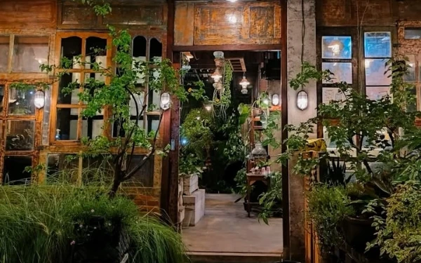 Thumbnail Berita - Inilah Rekomendasi Kafe Cocok Buat Me Time di Kota Malang