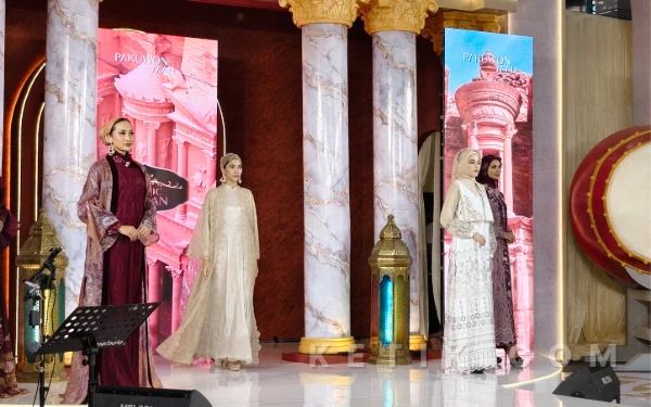 Thumbnail Berita - Rayakan Lebaran Bikin Lebih Pede, Berikut List Tren Busana Muslim Gen Z Sedang Digemari