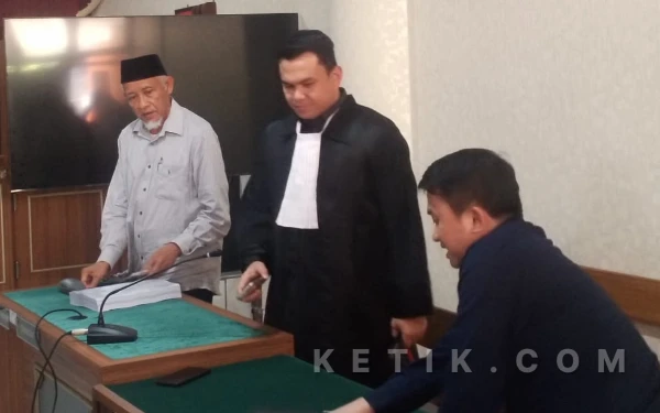 Thumbnail Berita - Pemantau Peradilan Sebut Kekecewaan Pengacara Terdakwa Sri Purnomo Sebagai "Lagu Lama" di Sidang Tipikor