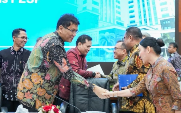 Thumbnail Berita - BP Batam Tegaskan Komitmen Benahi Persoalan Investasi di Hadapan Menteri Keuangan Purbaya