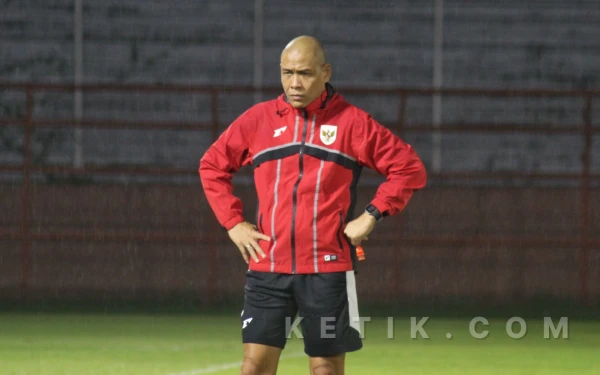 Thumbnail Berita - Nova Arianto Rencanakan 11 Kali Uji Coba Timnas Indonesia U-20 Sebelum AFF