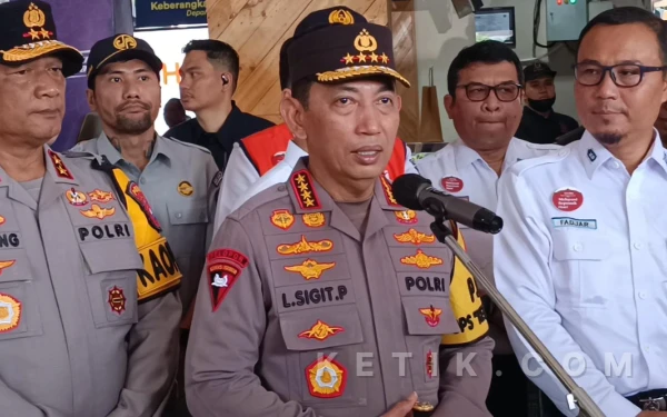 Thumbnail Berita - Jadi Perhatian Presiden, Kapolri Tegaskan Usut Tuntas Kasus Penyiraman Air Keras Aktivis Kontras