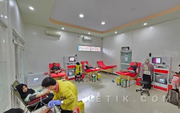 Thumbnail Berita - PMI Bojonegoro Beri Paket Khusus Bagi Pendonor Darah di Bulan Ramadan