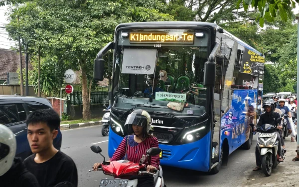 Thumbnail Berita - Instruksi Gubernur Khofifah, Layanan Trans Jatim di Malang Gratis Selama Dua Hari Lebaran